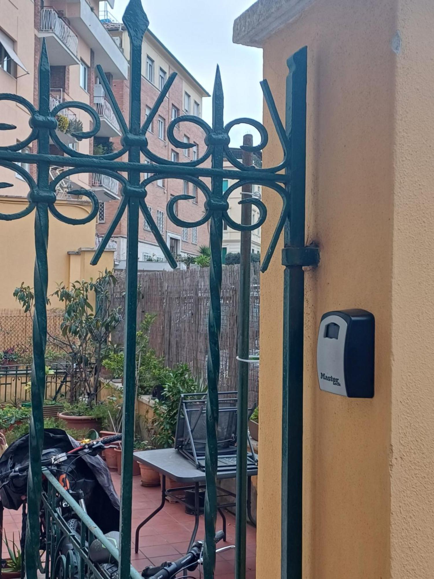 Gianicolo Sweet Home Rome Bagian luar foto